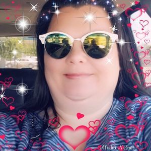 Meet your Posher, Suzanne